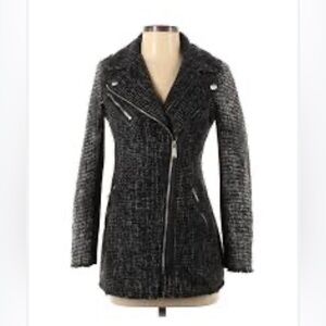 Women’s BCBG Black & White Woven Coat Size Small!